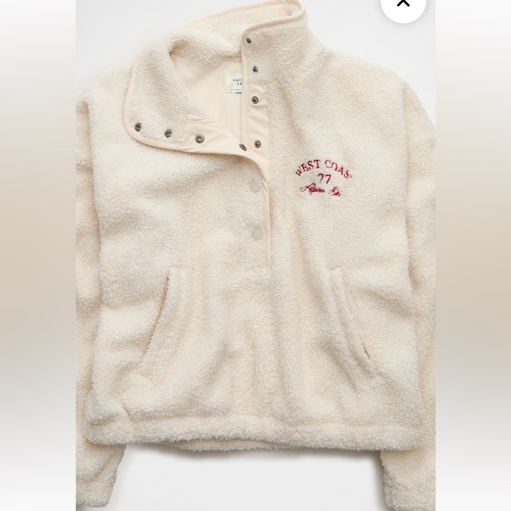 AE Cozy Cream Fleece Pullover Jacket